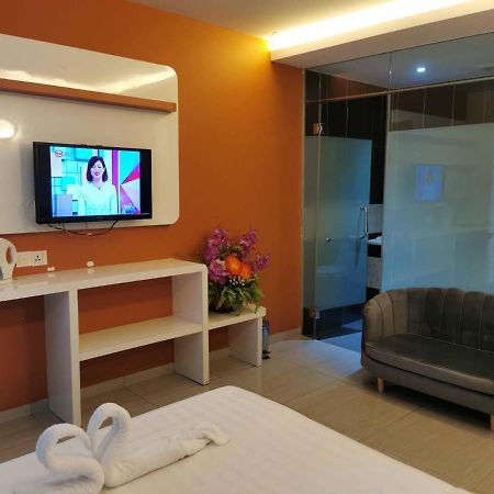 Dolphin Hotel Klang Eksteriør billede